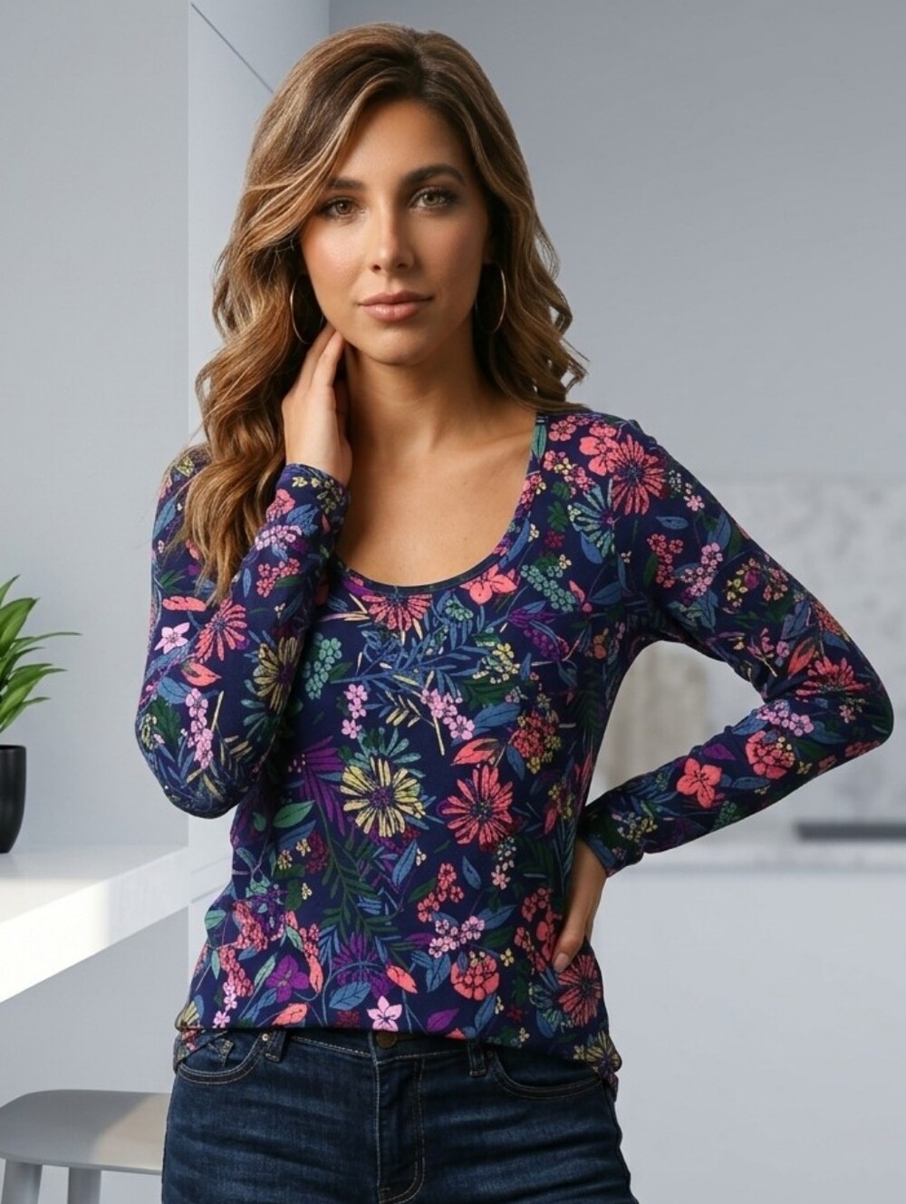 LuLaRoe Lynnae Floral Botanical Tunic Top Navy Hi Low Long Sleeve Small Comfy